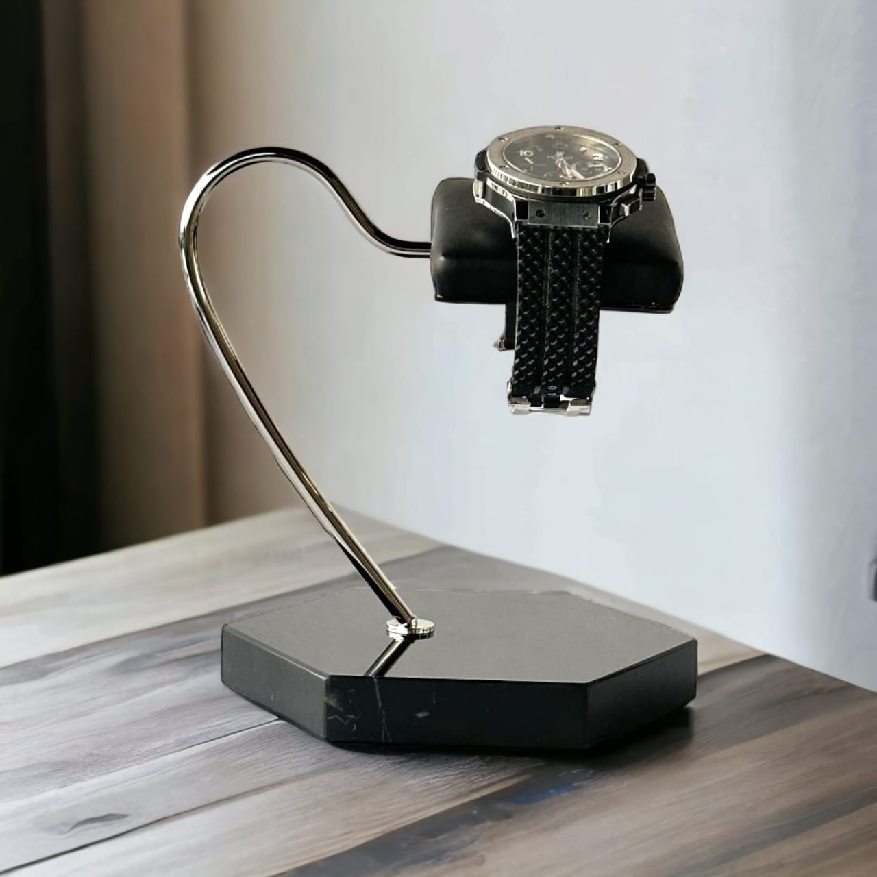 Single Watch Stand